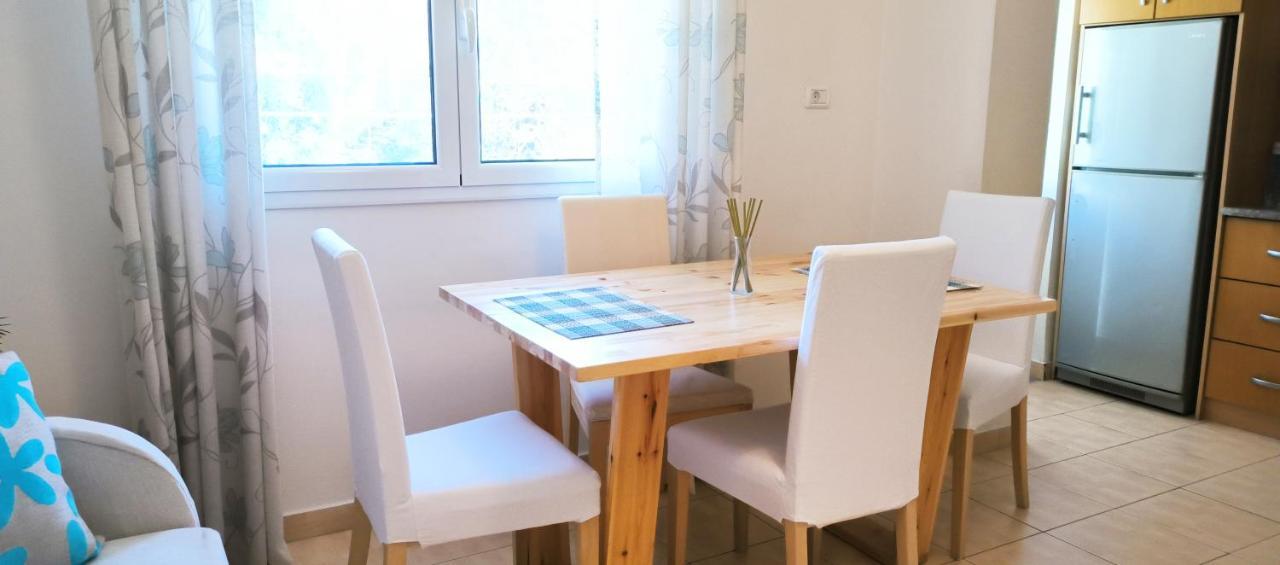 Central Apartment, Fully Equipped Himare Exterior foto